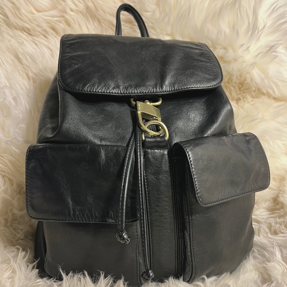 patagonia ultralight black hole mini hip pack stores Vuitton Pochette Louis Vuitton Color:Vintage Grey This hip pack features Colors_Mauve